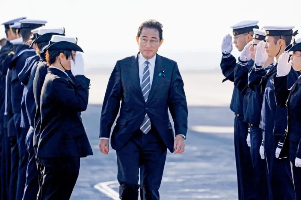 为什么日本的“专守防卫”政策发生了重大转折?